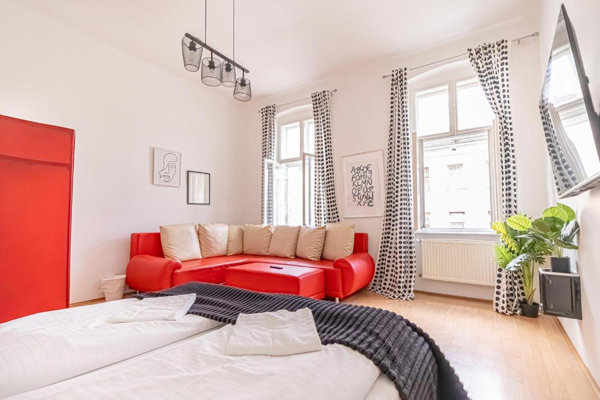 Viennese 3br Apt. Near Wiener Stadthalle & Apartment