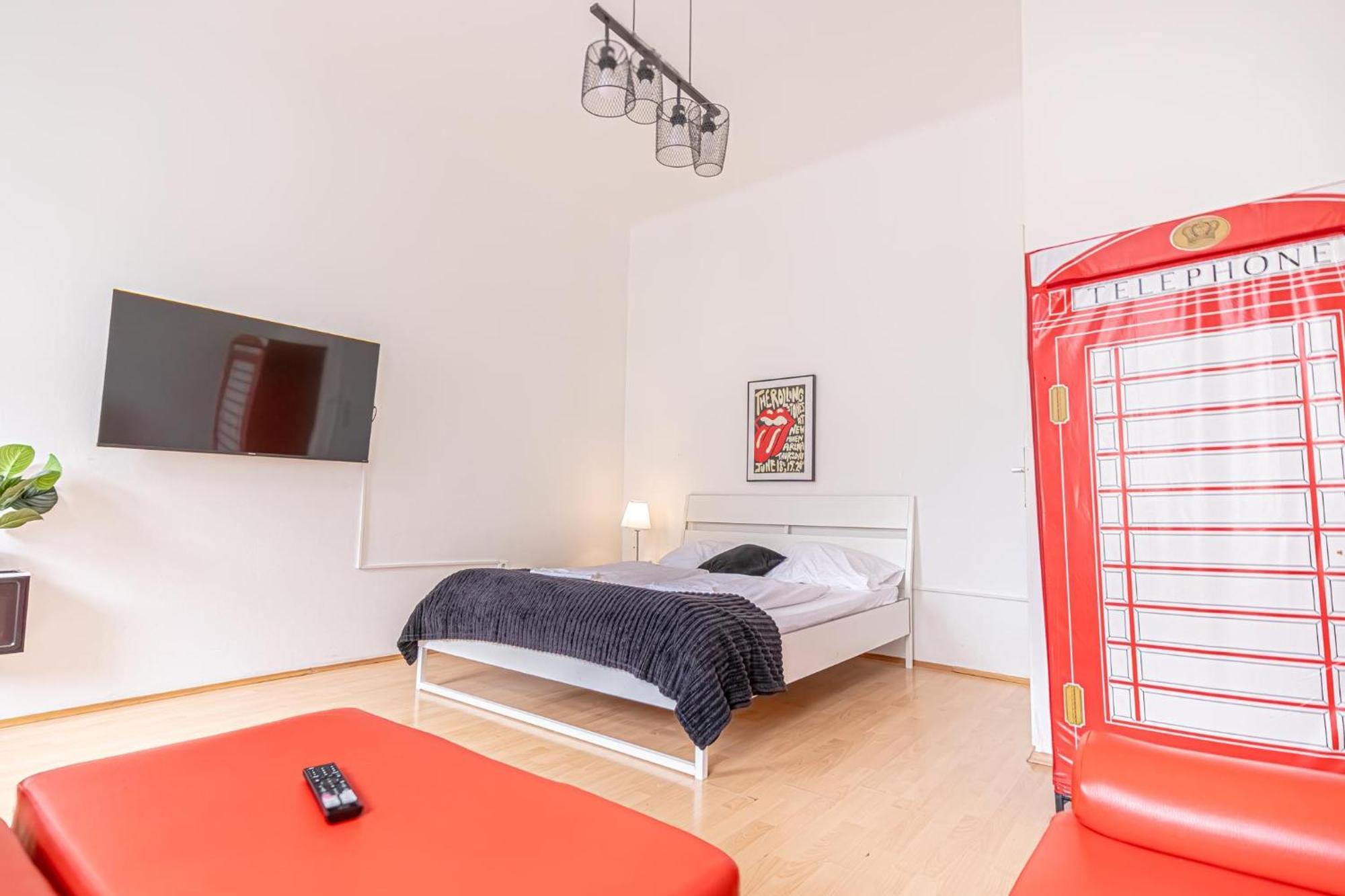 Viennese 3br Apt. Near Wiener Stadthalle & *