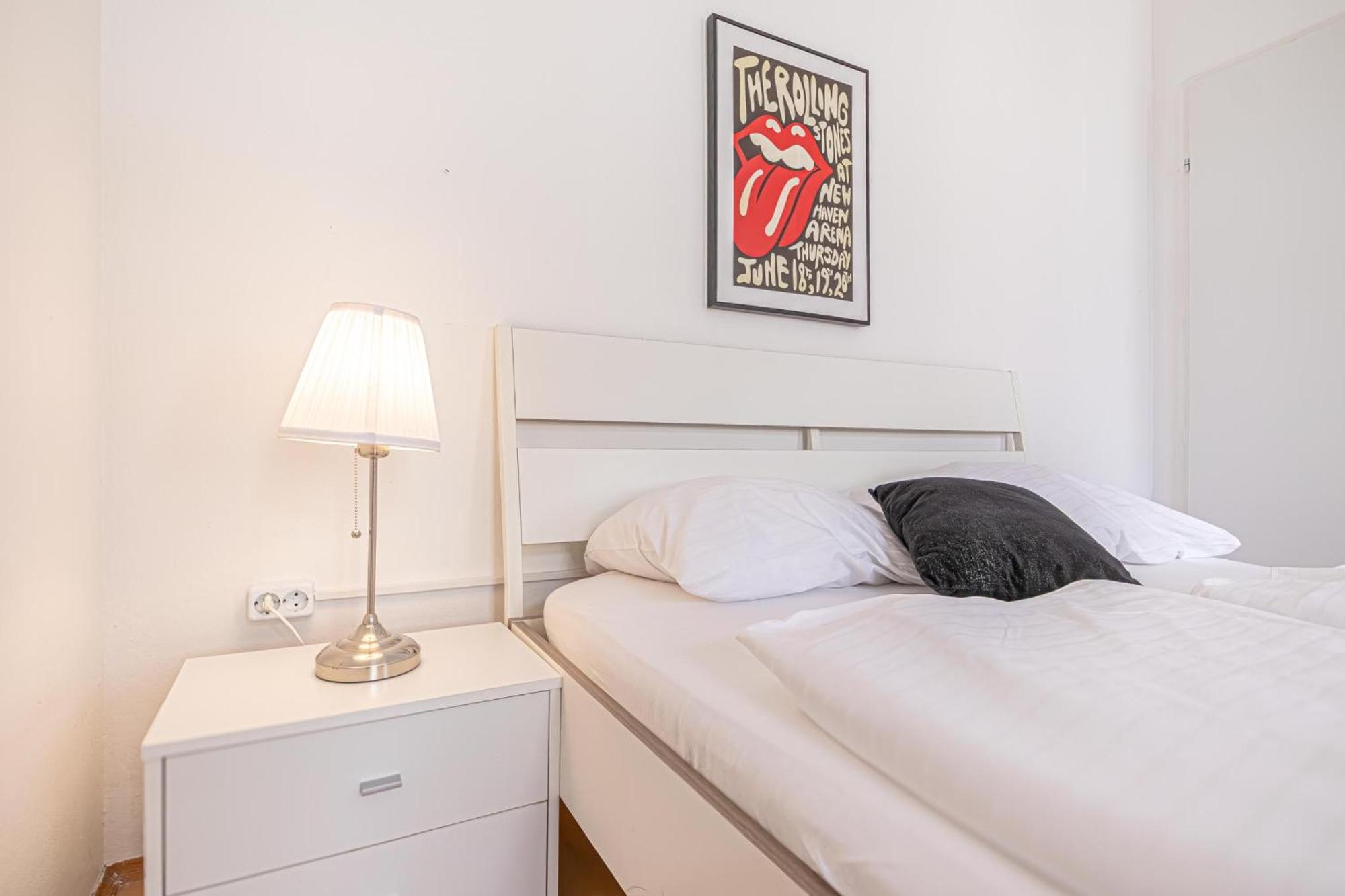 Apartment Viennese 3br Apt. Near Wiener Stadthalle & Vienna