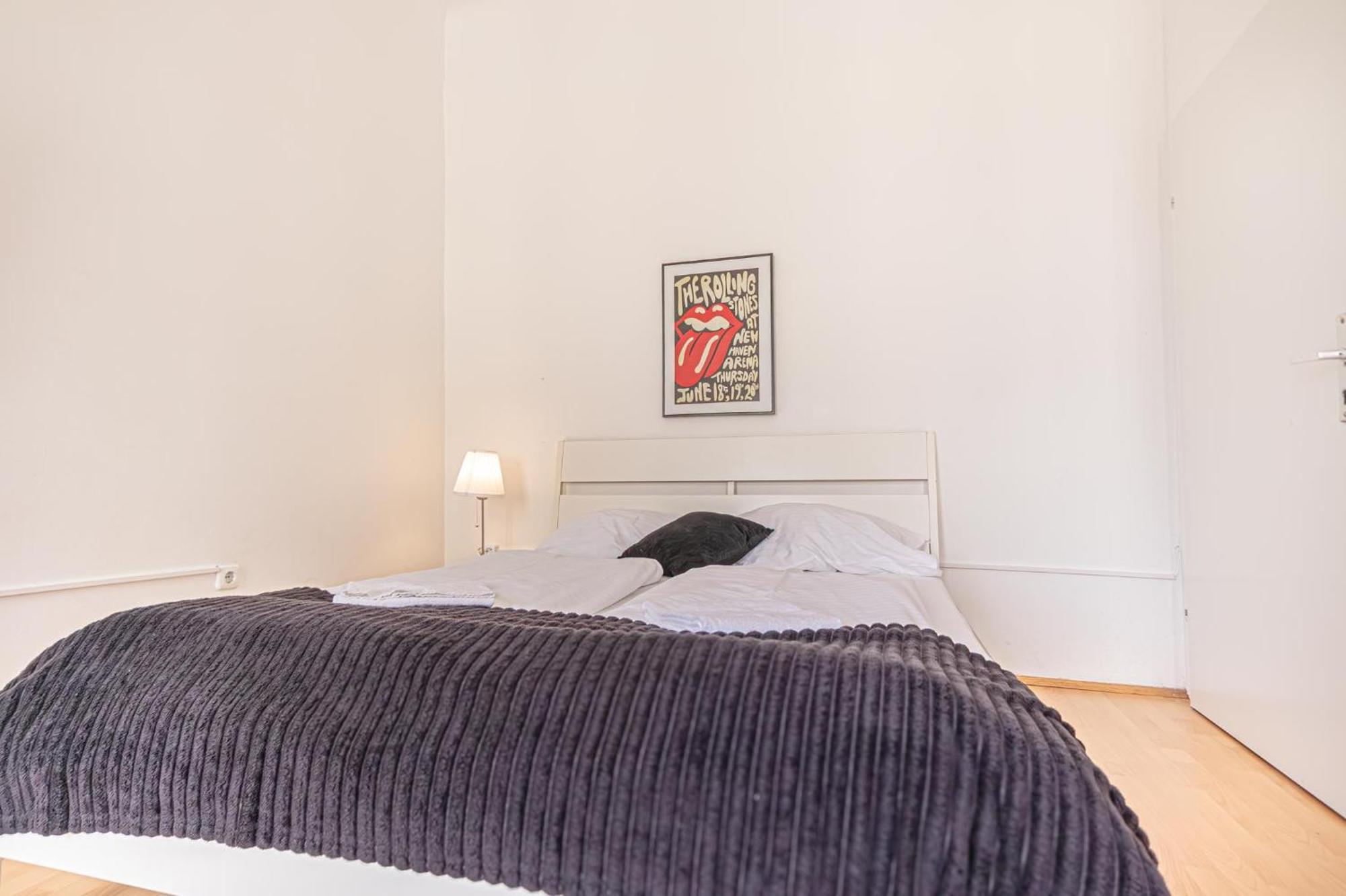 Apartment Viennese 3br Apt. Near Wiener Stadthalle & Vienna